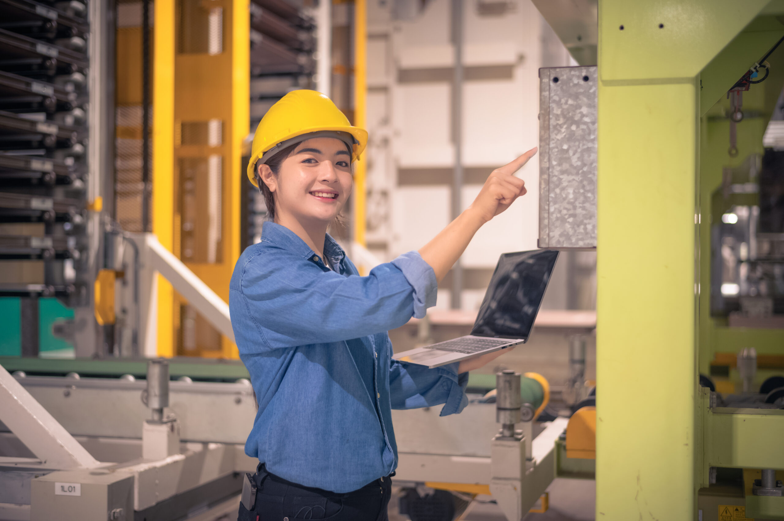 Operator produksi adalah